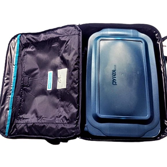 PYREX "Portables" 3 Qt (13x9) Casserole w/Lid & Insulated Carrier Excellent VTG! - Picture 2 of 14